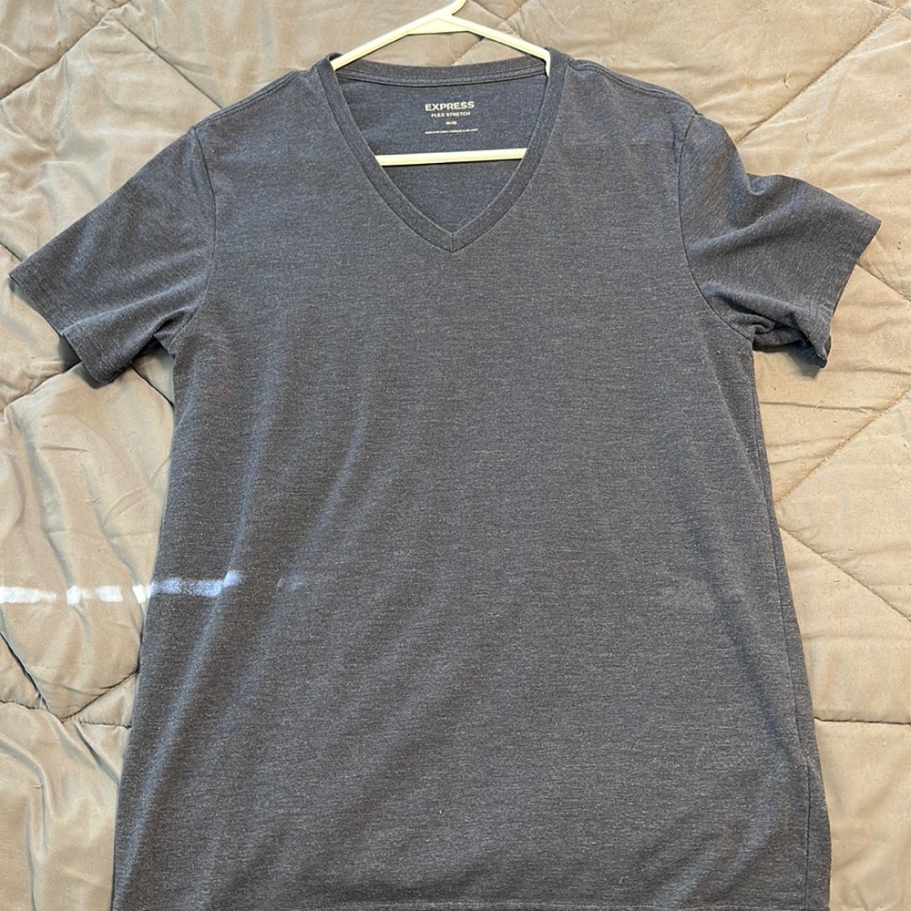 BRAND NEW: Express Men’s Navy Blue V-Neck Activewear T-shirt - Mediun